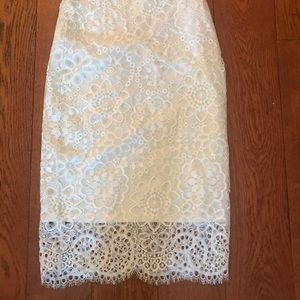 White for love and lemons lace pencil skirt 🍋